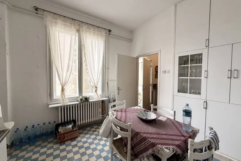 Sale, four bedroom apartment, 116m², Stari Grad, Beograd