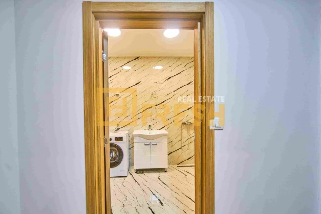 Prodaja, trosoban stan, 112m², Stari Aerodrom, Podgorica