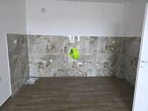 Izdavanje, dvosoban stan, 64m², Ledena Stena, Niš - image 4