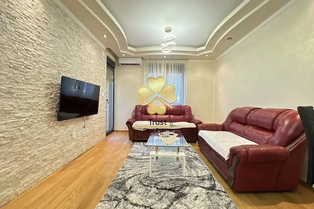 Izdavanje, jednosoban stan, 50m², City Kvart, Podgorica