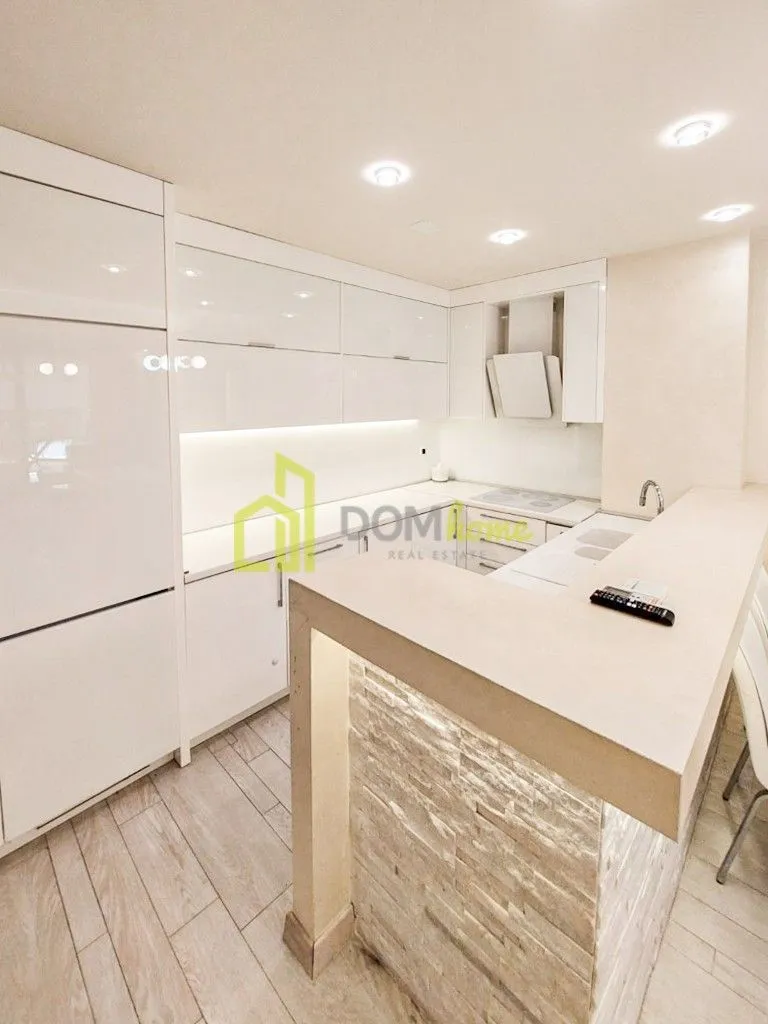 Prodaja, dvosoban stan, 80m², Budva, Crna Gora