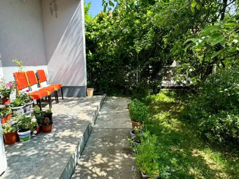Prodaja, kuća, 150m², Centar, Cetinje - image 13