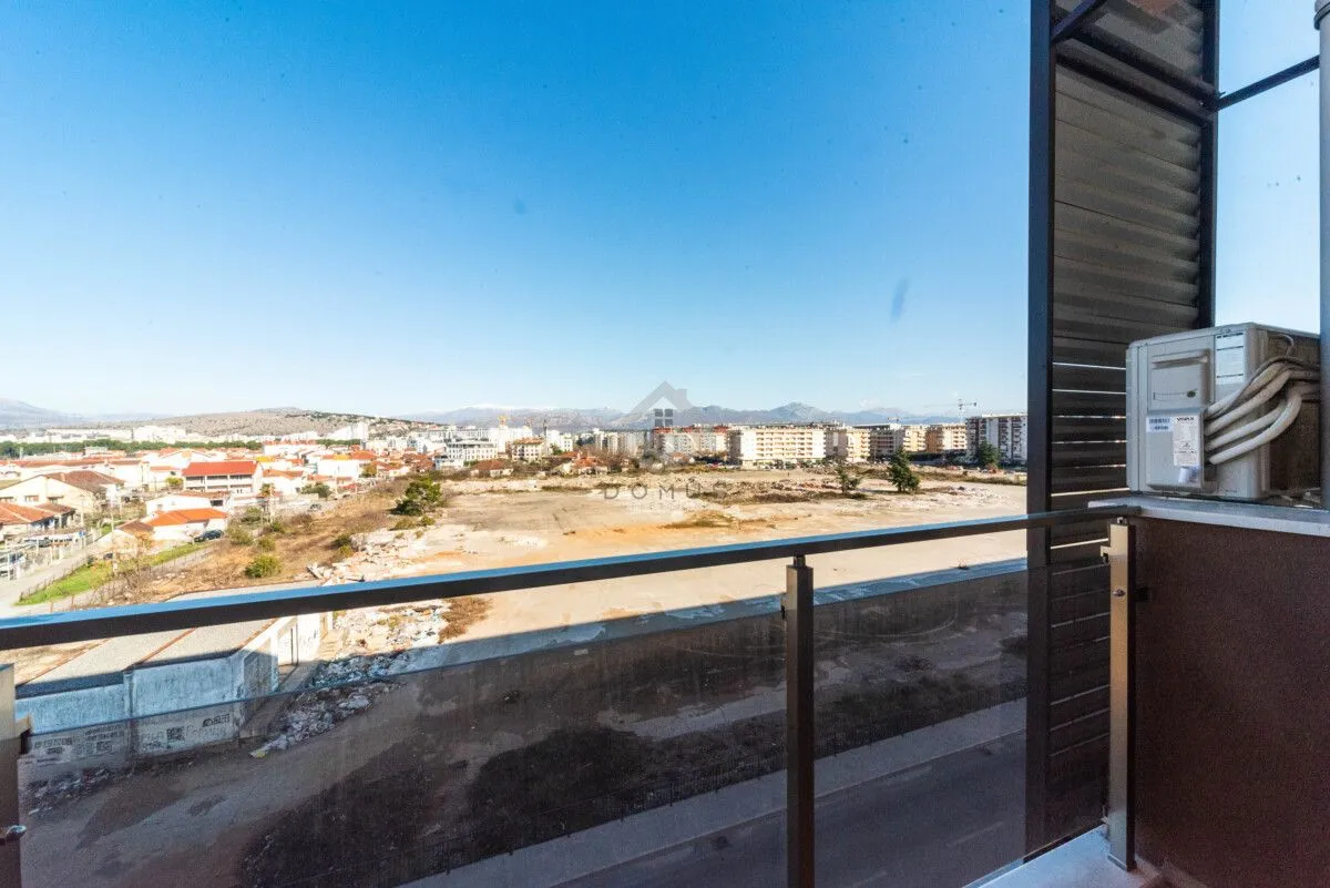 Izdavanje, jednosoban stan, 45m², New City, Podgorica