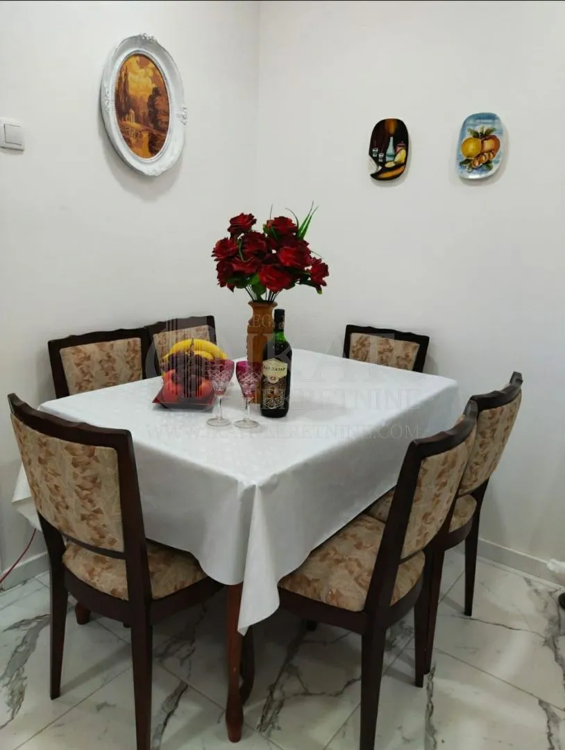 Izdavanje, dvosoban stan, 63m², Stari Grad, Beograd