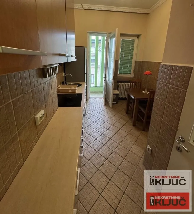 Izdavanje, jednosoban stan, 60m², Spens, Novi Sad Sve Podlokacije