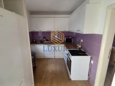Rent, house, 100m², Tološi, Podgorica - image 8