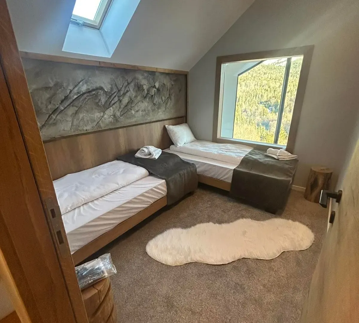 Prodaja, četvorosoban stan, 118m², Kraljevi Čardaci, Kopaonik