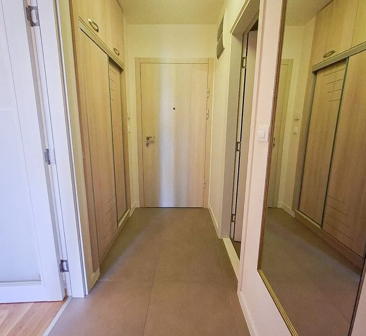 Rent, one bedroom apartment, 40m², Pobrežje, Podgorica