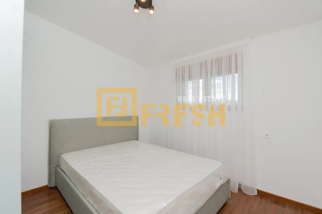 Rent, four bedroom apartment, 127m², Master Kvart, Podgorica