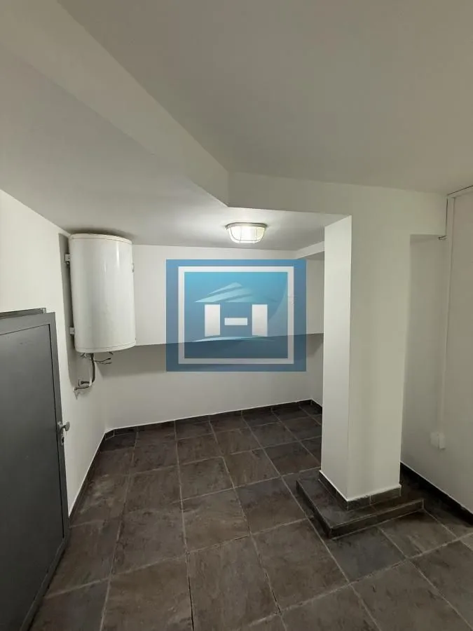 Rent, office space, 120m², Aqua park, Jagodina