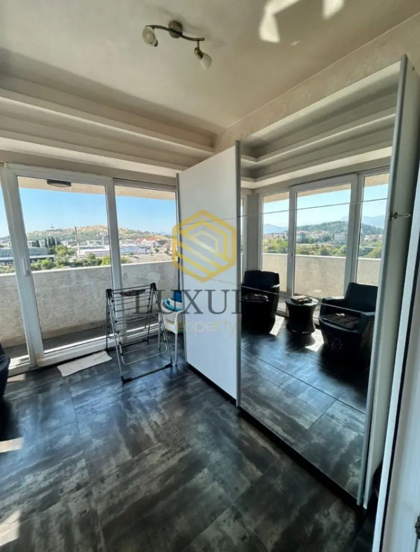 Prodaja, dvosoban stan, 90m², Kod Big Fashion-a, Podgorica