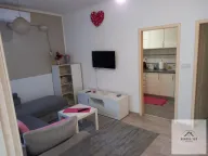 Izdavanje, trosoban stan, 78m², Avijatičarsko naselje, Novi Sad Sve Podlokacije - image 1