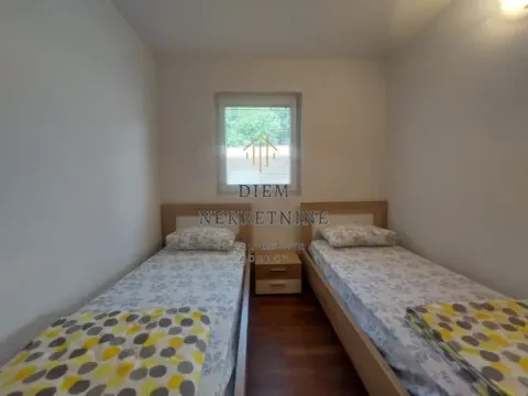 Izdavanje, dvosoban stan, 90m², Mrčevac, Tivat - image 12