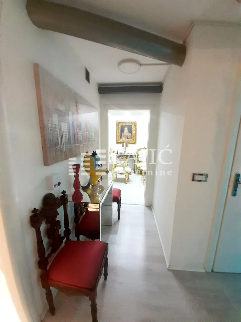 Rent, office space, 110m², Stari Grad, Beograd