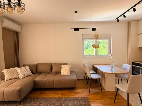Prodaja, jednosoban stan, 46m², Bečići, Budva - image 1