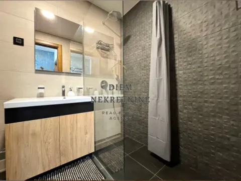 Rent, one bedroom apartment, 50m², Ljubović, Podgorica - image 9