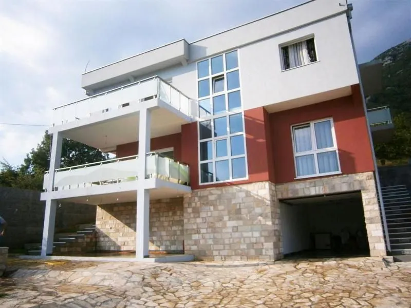 Sale, house, 250m², Sutomore, Bar