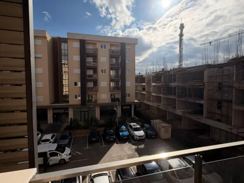 Prodaja, jednosoban stan, 45m², New City, Podgorica - image 8