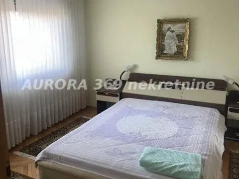 Prodaja, kuća, 129m², Ruma, Srbija - image 9