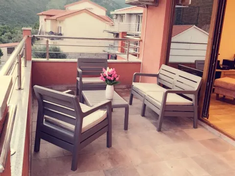 Rent, two bedroom apartment, 73m², Bečići, Budva - image 11