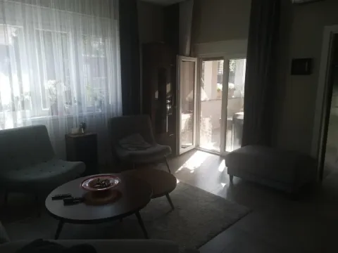 Prodaja, četvorosoban stan, 135m², Zemun Cara Dušana, Zemun Sve Podlokacije - image 10