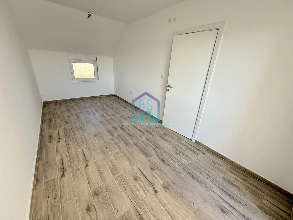 Prodaja, trosoban stan, 86m², Veternička rampa, Novi Sad Sve Podlokacije