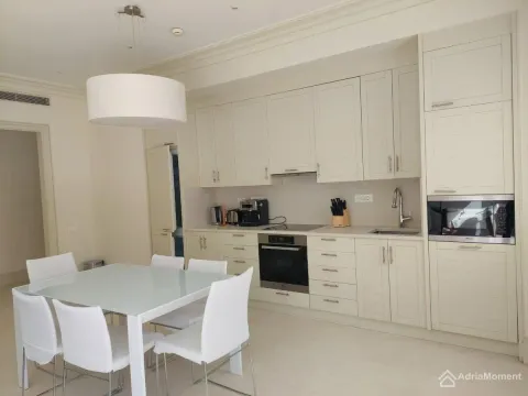 Sale, two bedroom apartment, 150m², Porto Montenegro, Tivat - image 9