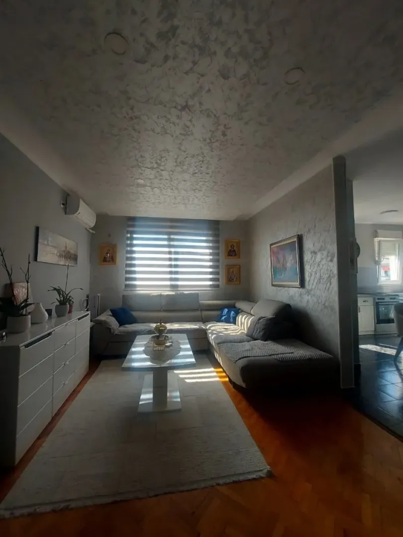 Prodaja, jednosoban stan, 60m², Integralovo, Nikšić