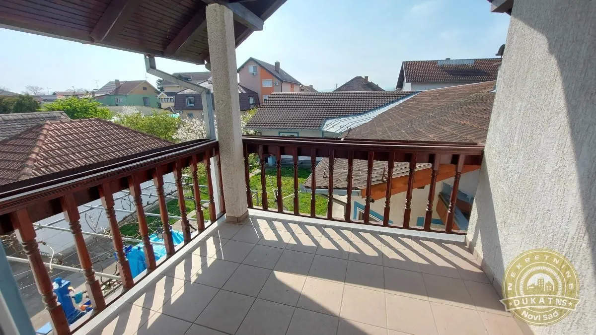 Prodaja, kuća, 340m², Veternik, Novi Sad Sve Podlokacije