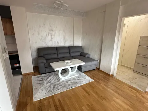 Rent, two bedroom apartment, 70m², Seljanovo, Tivat - image 2