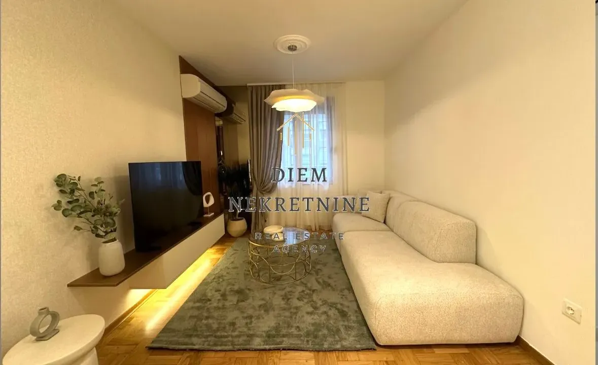 Izdavanje, jednosoban stan, 49m², Podgorica, Crna Gora