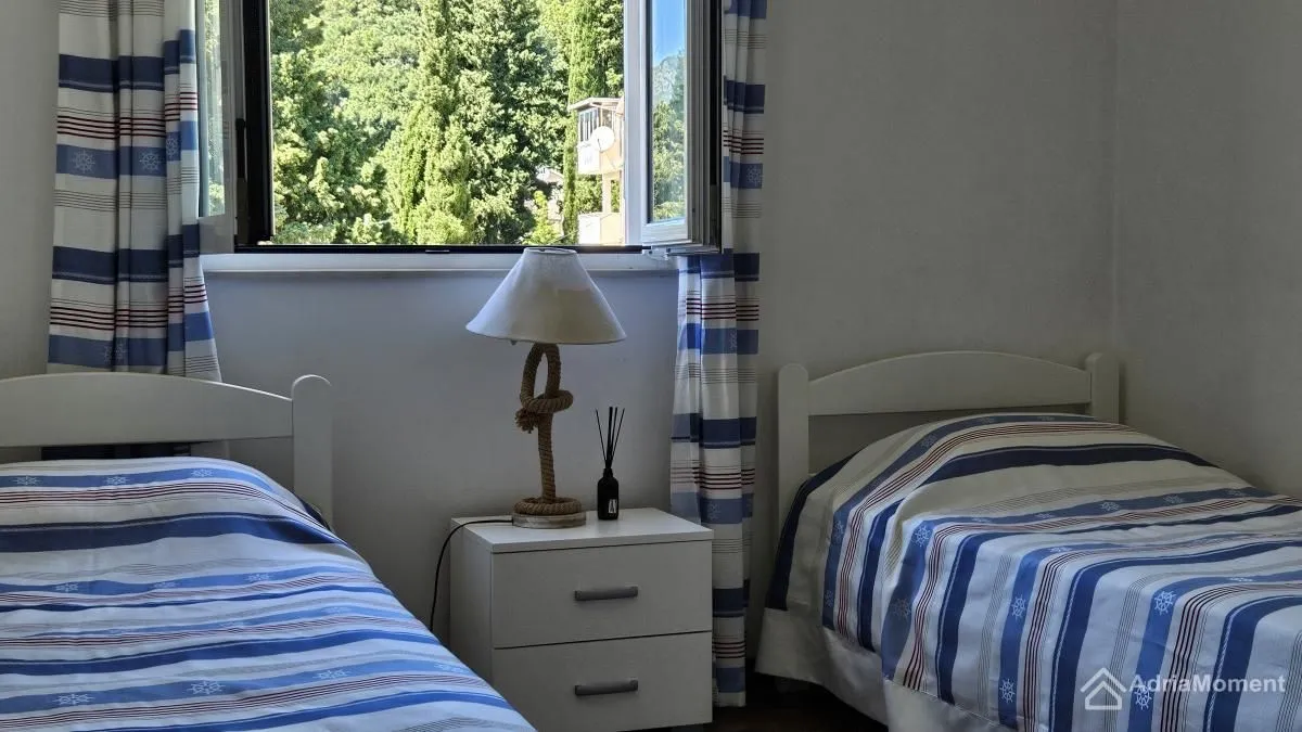 Prodaja, dvosoban stan, 90m², Donja Lastva, Tivat