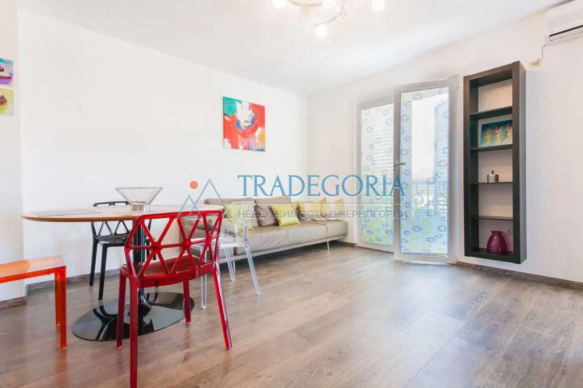 Prodaja, dvosoban stan, 60m², Sveti Stefan, Budva