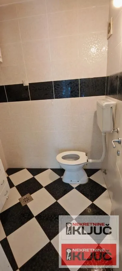 Rent, office space, 22m², Bulevar Oslobodjenja, Novi Sad Sve Podlokacije