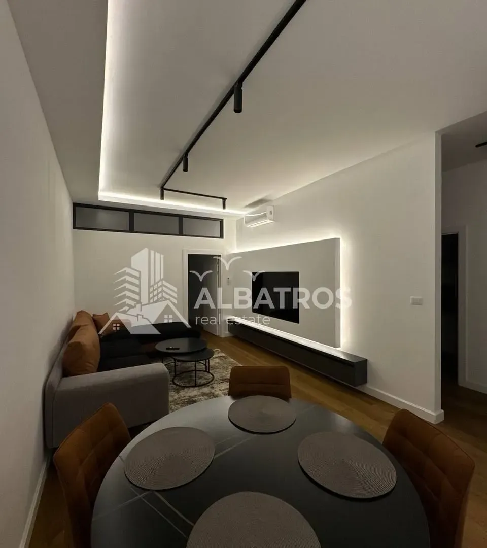 Rent, two bedroom apartment, 85m², Centar, Bar