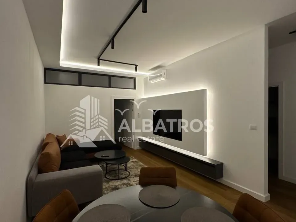 Rent, two bedroom apartment, 85m², Centar, Bar