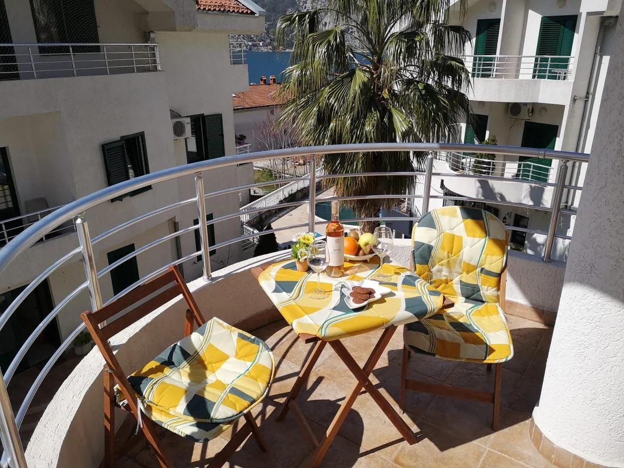 Rent, two bedroom apartment, 46m², Risan, Kotor