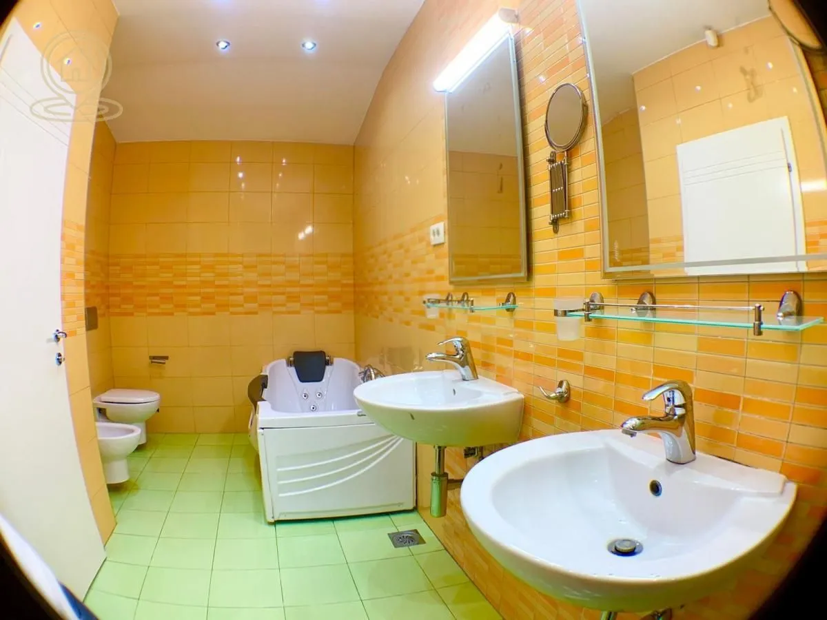 Sale, apartment, 160m², Lion, Zvezdara Sve Podlokacije