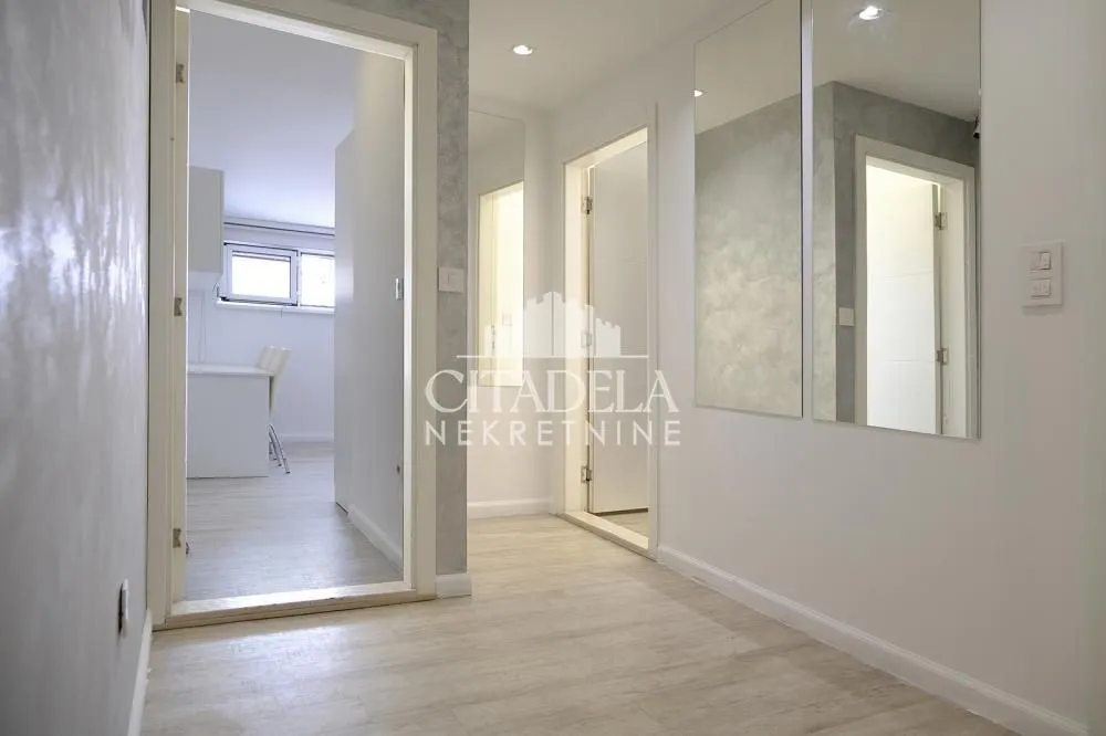 Prodaja, stan, 118m², Đeram Pijaca, Beograd