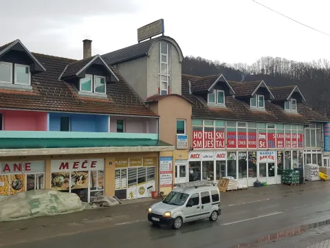 Rent, office space, 200m², Nedakusi, Bijelo Polje - image 6