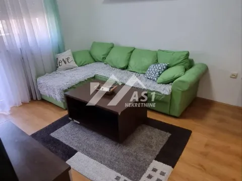 Stan in Bulevar Oslobodjenja