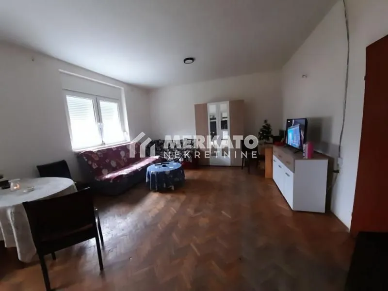 Prodaja, kuća, 242m², Gradnulica, Zrenjanin