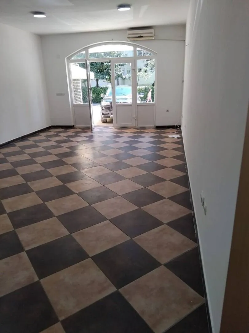 Rent, office space, 40m², Seljanovo, Tivat