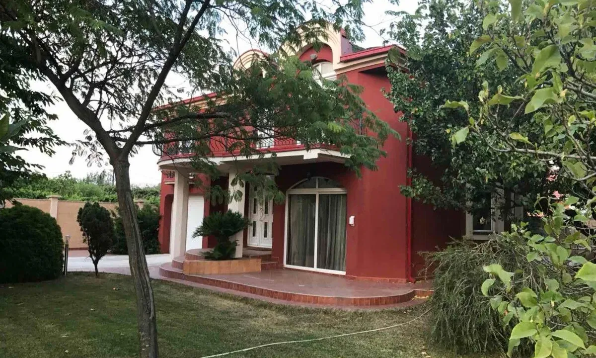 Izdavanje, kuća, 200m², Donja Gorica, Podgorica