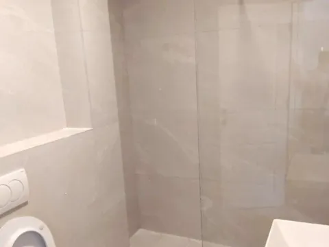 Izdavanje, dvosoban stan, 70m², Preko Morače, Podgorica - image 5