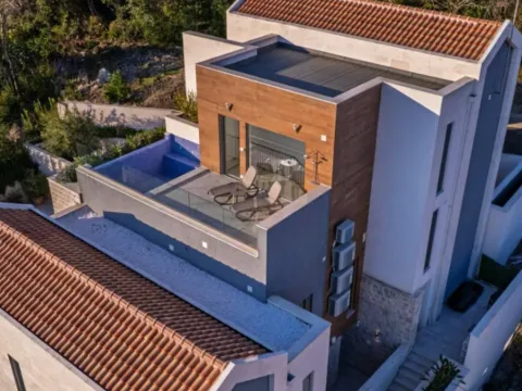 Prodaja, kuća, 240m2, Tivat Prodaja, kuća, 240m2, Tivat