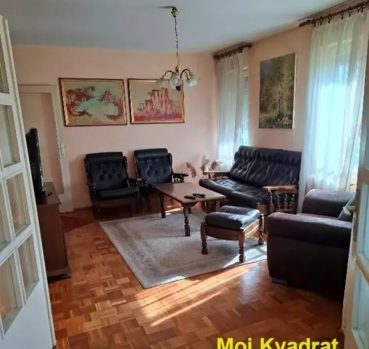 Prodaja, trosoban stan, 90m², Vračar Sve Podlokacije, Beograd
