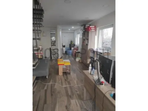 Prodaja, trosoban stan, 72m², Profesorska Kolonija, Palilula Sve Podlokacije - image 2