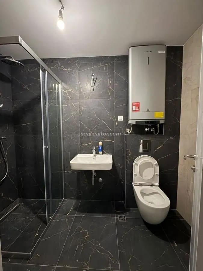Izdavanje, dvosoban stan, 64m², Podgorica, Crna Gora