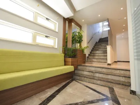 Izdavanje, ugostiteljski objekat, 1030m², Centar, Budva - image 2